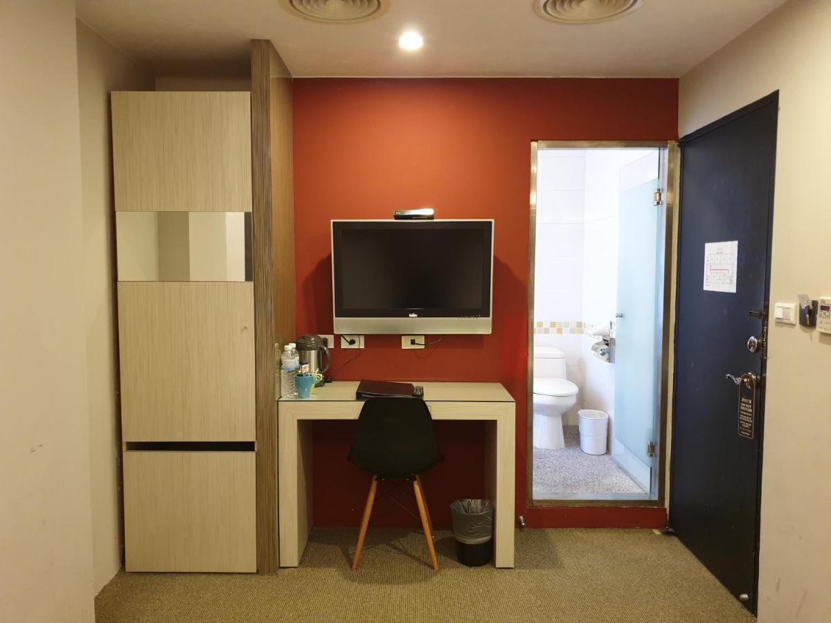 Changhua Hotel Taipei Exterior photo